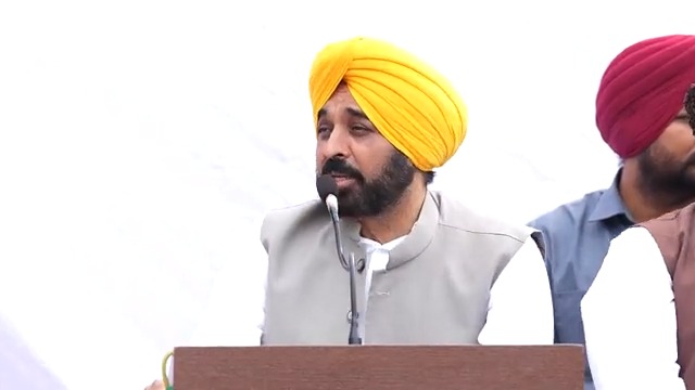 ਆਲੋਚਨਾ ਝੱਲਣੀ ਸਿੱਖਣੀ ਚਾਹੀਦੀ ਹੈ…ਅੱਜ ਕੱਲ੍ਹ ਜੇ ਕੋਈ ਆਲੋਚਨਾ ਕਰ ਰਿਹਾ ਹੈ ਤਾਂ ਉਹਨੂੰ ਚੱਕ ਕੇ ਜੇਲ੍ਹ ‘ਚ ਸੁੱਟਿਆ ਜਾ ਰਿਹਾ ਹੈ…