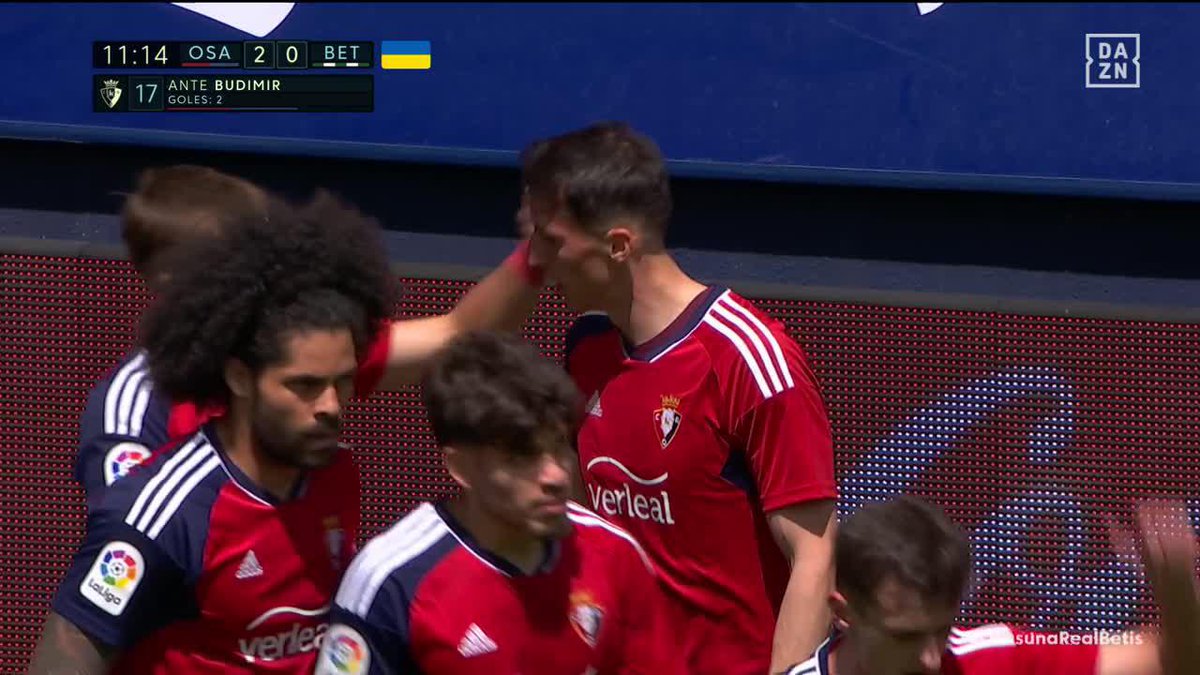 "¡SARRI! ¡SARRI!" 🔊 ¡Ante Budimir! Julen Axpe desencadenado cantando el gol de C. A. OSASUNA 😆 #LaLigaEnDAZN ⚽