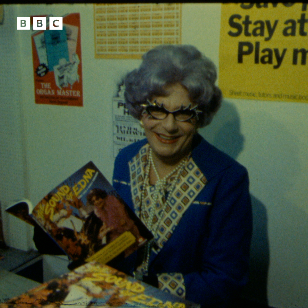 Barry Humphries, best known for his comic character Dame Edna Everage, has died aged 89. In November 1979, Dame Edna was appearing at Leeds Grand Theatre, and Look North's Mike Smartt got a good dose of Humphries' wit, wisdom and, well..., niceness.
