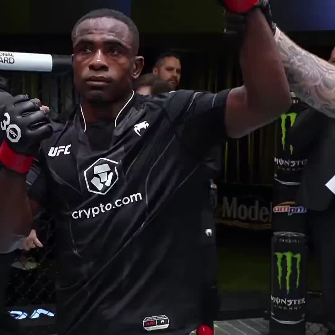 Still undefeated in the UFC! JeremiahWellsMMA moves to 4-0 in the Octagon with a split decision over Semelsberger at #UFCVegas71!