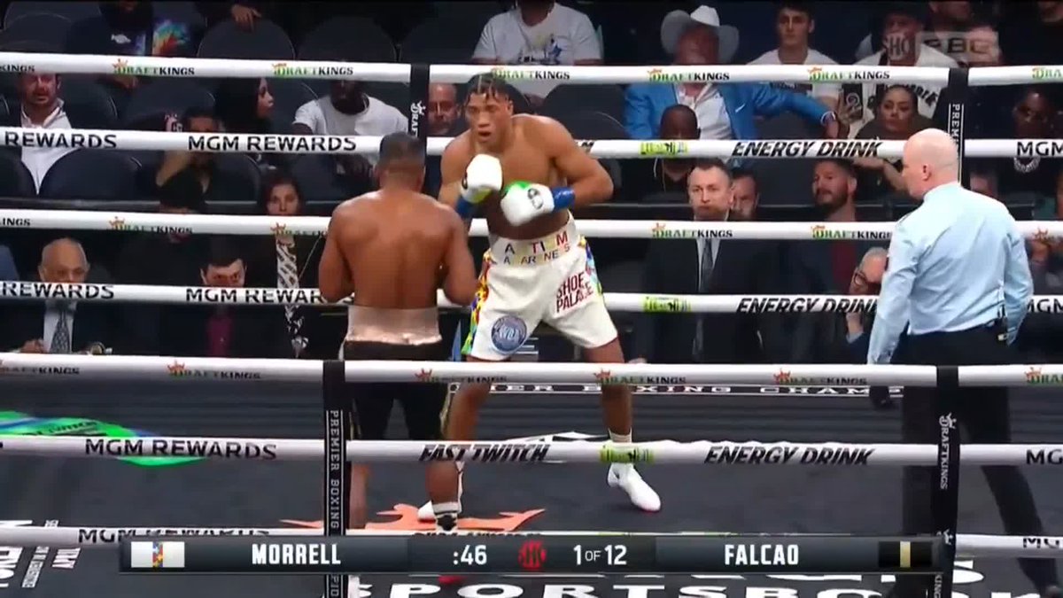 .David Morrell Jr's power is nothing to be played with 😱 He scores an emphatic round 1 KO of Falcao. #MorrellFalcao #DavisGarcia Order: