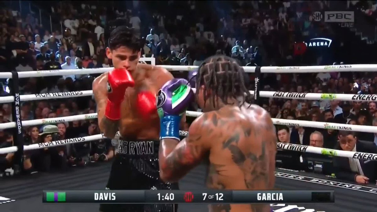 TANK WINS BY TKO 😳 UNREAL. (via @ShowtimeBoxing)