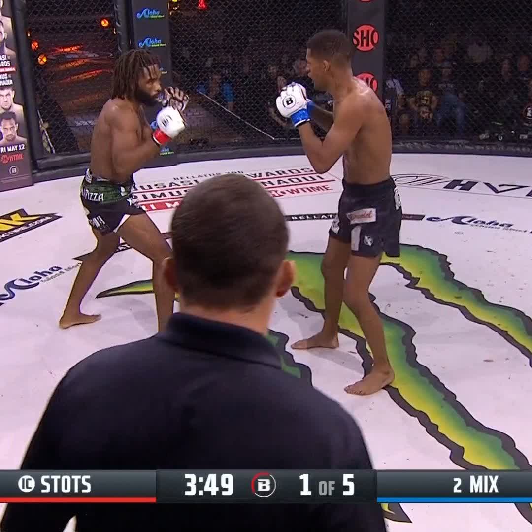 ミックス🇺🇸、左ヒザで1R失神KO勝ち Bellatorバンタム級GP優勝🥇、新バンタム級暫定王者に グラップラー衝撃の瞬殺劇 #Bellator295