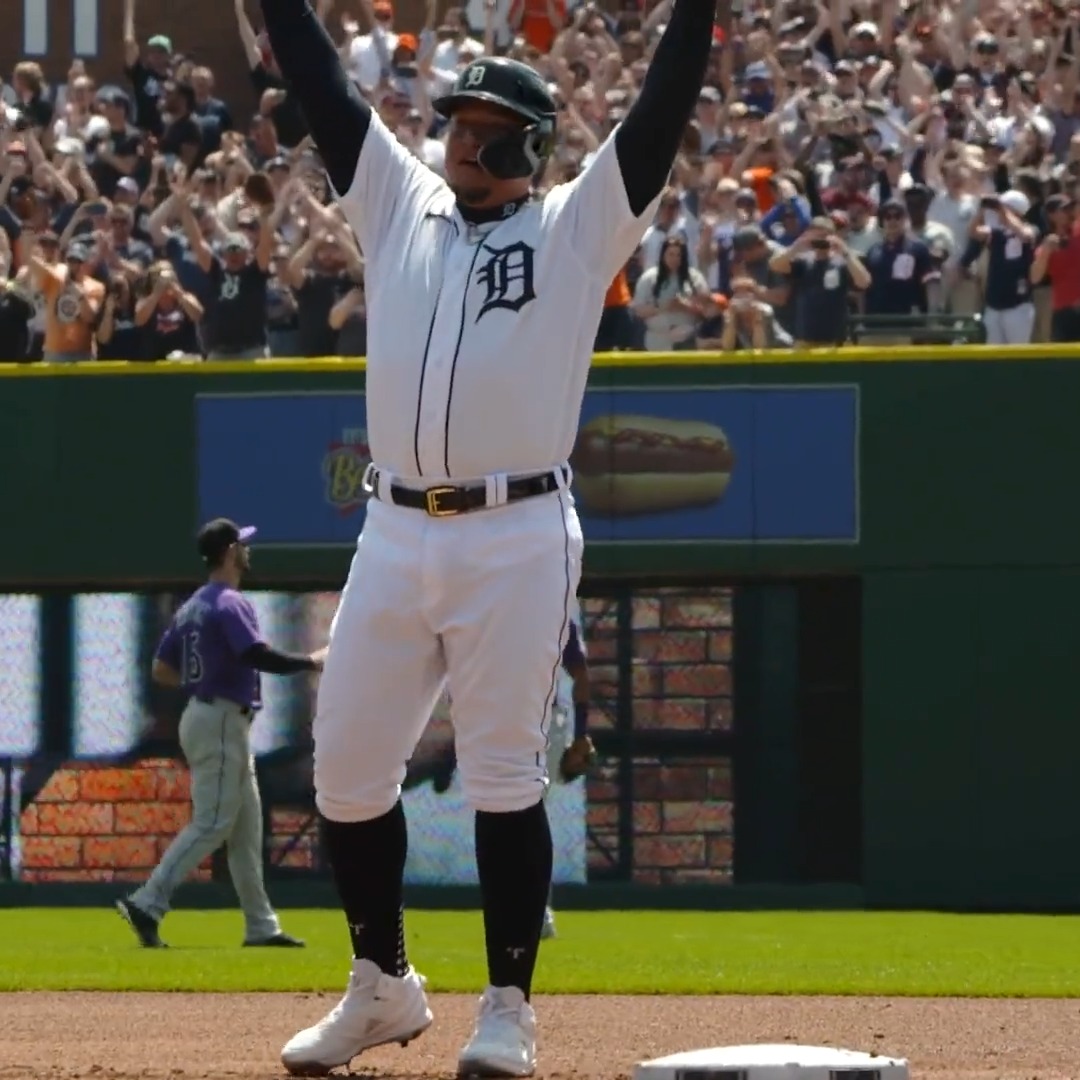 One year ago today, Miguel Cabrera joined the 3,000 hit club. #OTD