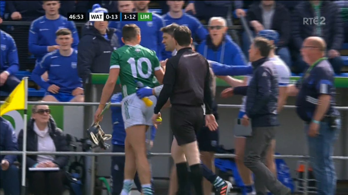 Limerick down to 14 men after a second yellow card for Gearóid Hegarty. A fair few being handed out now, including to backroom staff 📺 Live on RTÉ2 and RTÉ Player 📱 Live updates: 📻 Live on RTÉ Radio 1 #GAA #Hurling