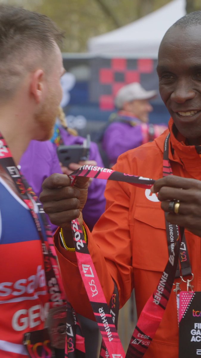 Completed 26.2 miles ✅ Got a medal off the greatest to ever do it ✅ What a special moment on our iconic finish line 🏅 #LondonMarathon #WeRunTogether