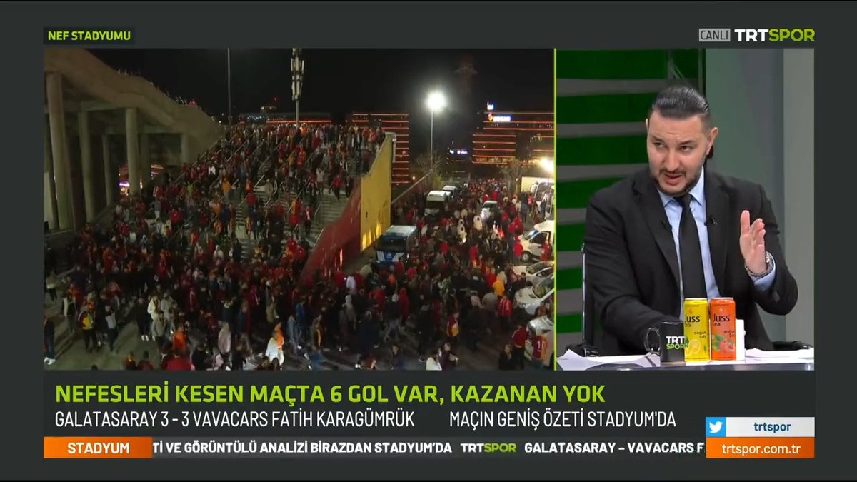 🗣️ NECATİ ATEŞ | Maçın gollü geçeceğini herkes bekliyordu. Ama ligin en az gol yiyen takımı Galatasaray'ın ilk yarı 3 gol yemesini kimse beklemiyordu. Nelsson'u da ilk kez bu kadar kötü gördüm.
