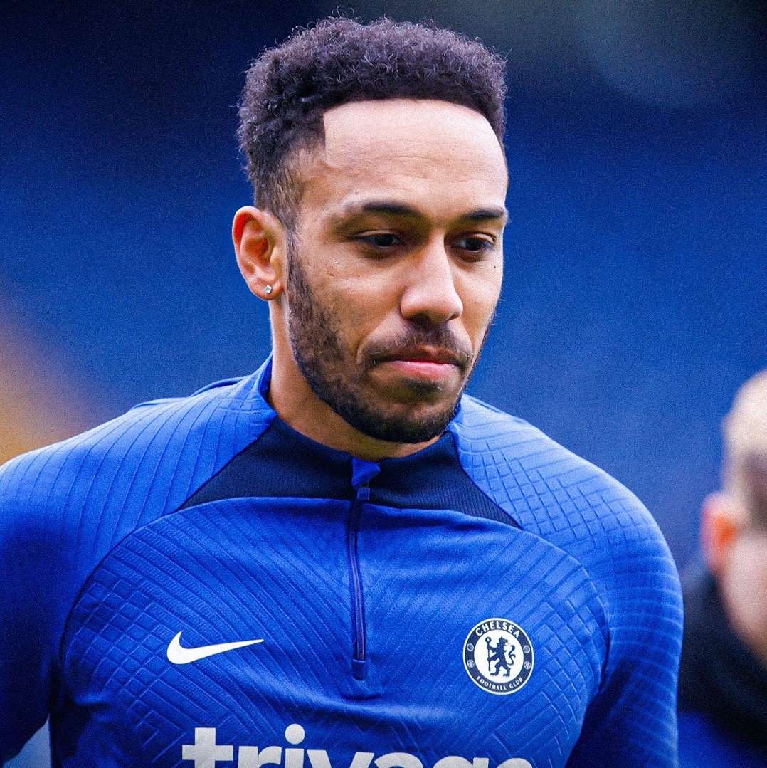 BREAKING: Barcelona have made Chelsea’s Pierre-Emerick Aubemeyang their top No.9 target this summer on a striker list that also includes Liverpool’s Roberto Firmino ✍️