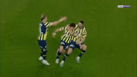 🟡🔵 Arda Güler'den uzak köşeye enfes bir gol vuruşu! #SporTotoSüperLig #FBvİST