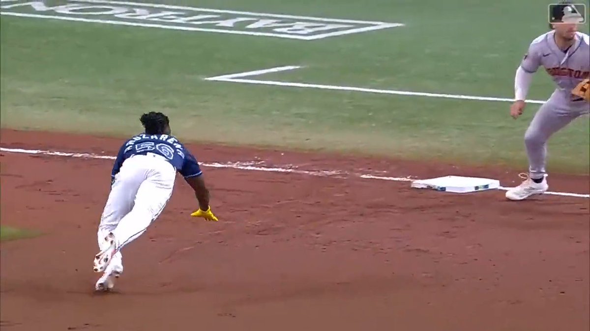 ¡SAFE al estilo de Randy! 😎 #RaysBeisbol