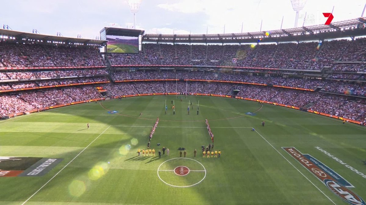 This moment on ANZAC Day is always so special. Shivers down the spine, 90,000 people at the MCG in complete silence to remember the nation’s fallen heroes. #AnzacDay2023 🇦🇺🇦🇺🇦🇺