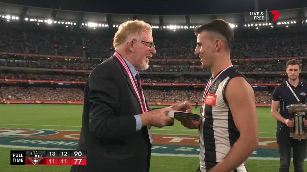 40 touches, 2 goals, 604 metres gained ⭐ Nick Daicos is your Anzac Day Medallist 🏅 #AFLPiesDons