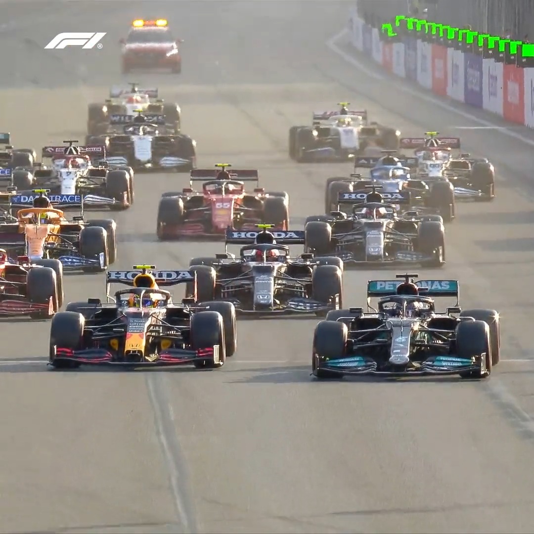 That time when Mark Webber couldn't put the brakes on his scream! 😱😂 #AzerbaijanGP #F1