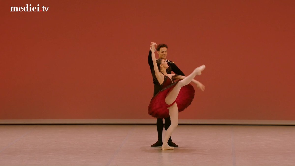 [TUTU TUESDAY] 🩰✨ Put on your dancing shoes and enjoy an all-star lineup in a breathtaking Gala des Étoiles to celebrate the Prix de Lausanne's 50th anniversary! Here's Mayara Magri and Victor Caixeta's acrobatic performance of Minkus's Don Quixote! 🩰✨