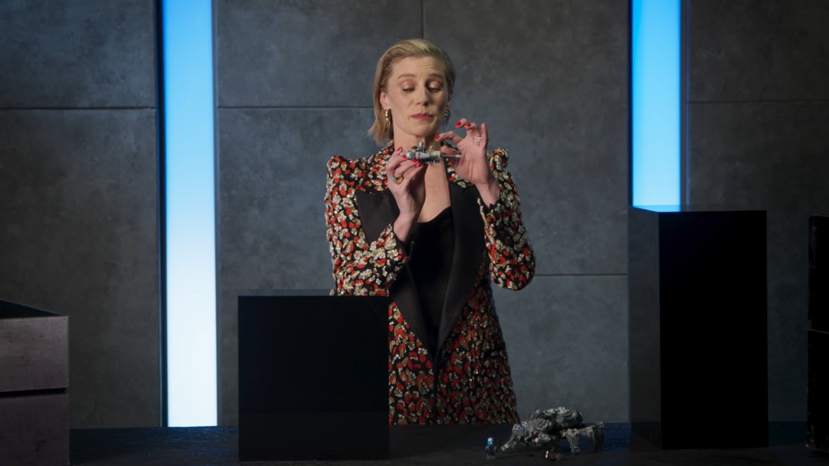 Watch #TheMandalorian's @KateeSackhoff Play With Some New Star Wars Toys #MandoMania —