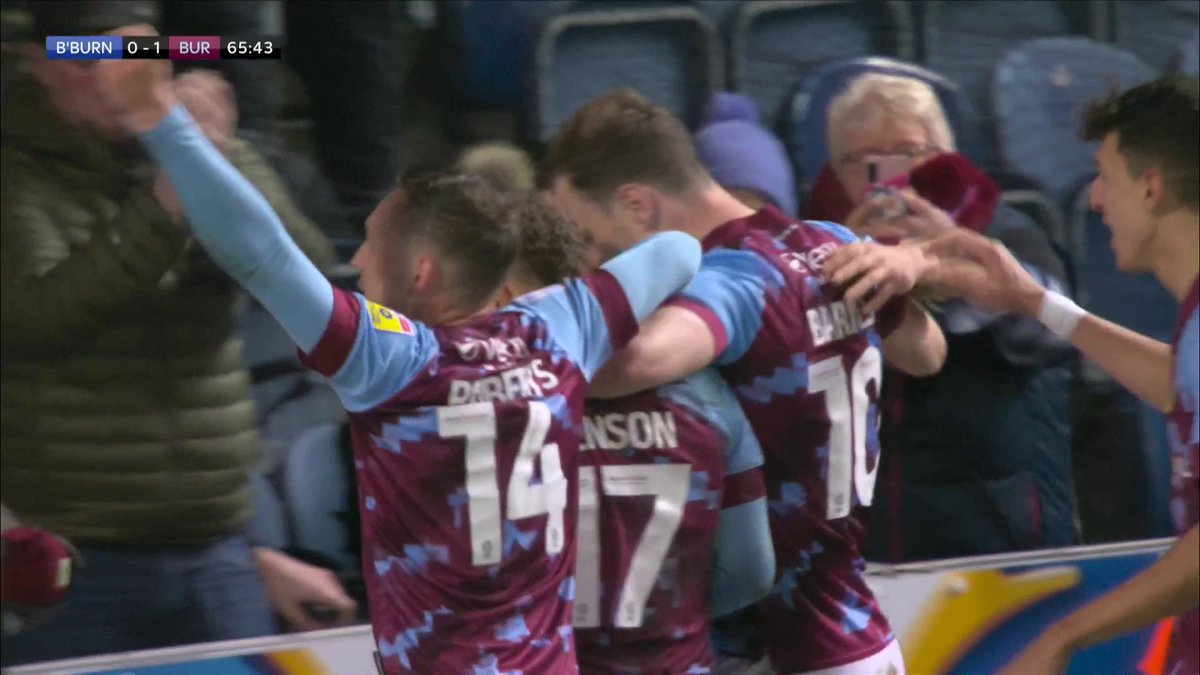 WHAT A GOAL 🔥 Burnley will clinch the Championship title tonight if the score stays the same 🏆