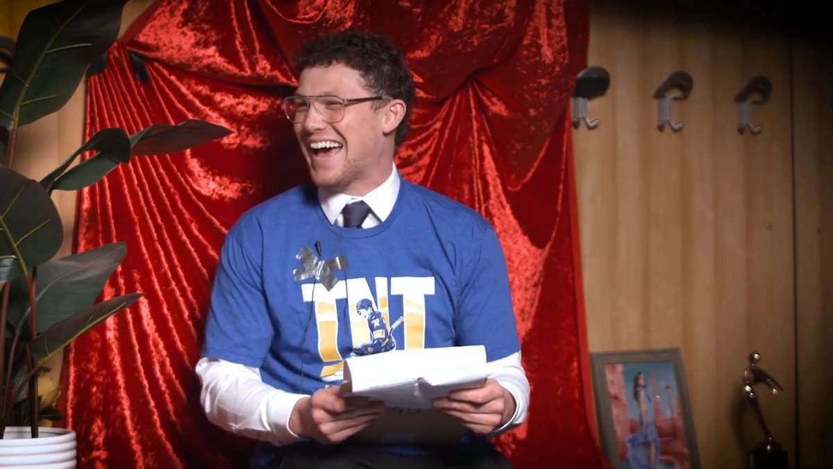🚨 BONUS VAPOR-DISTILLED CONTENT ALERT 🚨 All the best bloopers from this season of ‘Between 2 Stalls,’ with your host, Jeff Skinner.