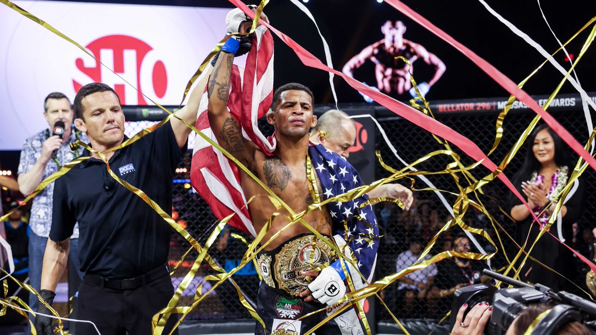 Epic finish 🤝 Combate commentary Listen to this live reaction of Patchy Mix's one million dollar knee from Brazilian commentator Rhoodes Lima 🇧🇷 #Bellator295 x #BellatorBWGP