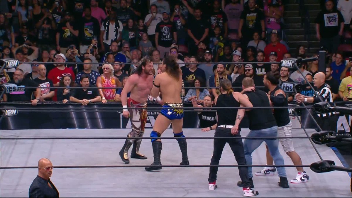 The #BlackpoolCombatClub cap off the night in heinous fashion 🪛 Bryan Danielson @jonmoxley @claudiocsro @wheeleryuta Watch #AEWDynamite every Wednesday night LIVE on TBS!