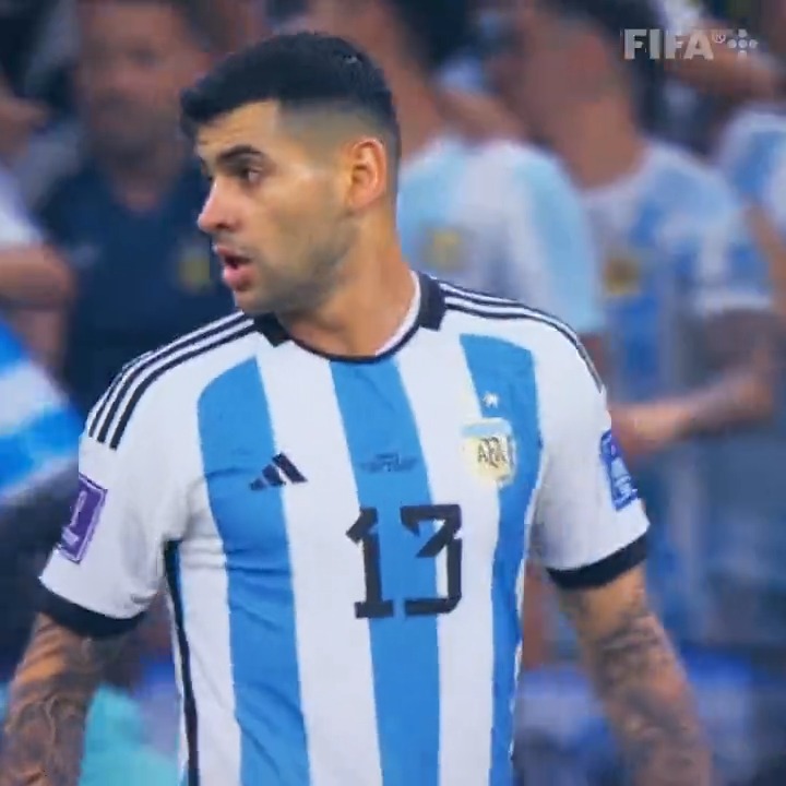 "𝑪𝒐́𝒎𝒐 𝒋𝒖𝒈𝒂𝒓 𝒖𝒏𝒂 𝒇𝒊𝒏𝒂𝒍 𝒅𝒆𝒍 𝒎𝒖𝒏𝒅𝒐", por Cristian Romero ✍ 🇦🇷 ¡Feliz cumple, Cuti Romero! 🎂 #CopaMundialFIFA