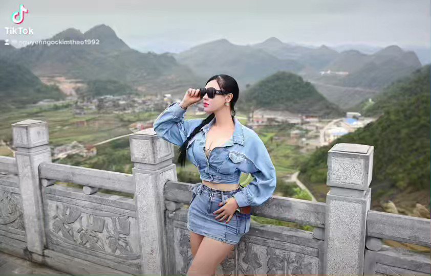 đừng bao giờ hối hận vì những điều mình đã làm,mà hãy mỉm cười vì mình dám làm điều đó❤️