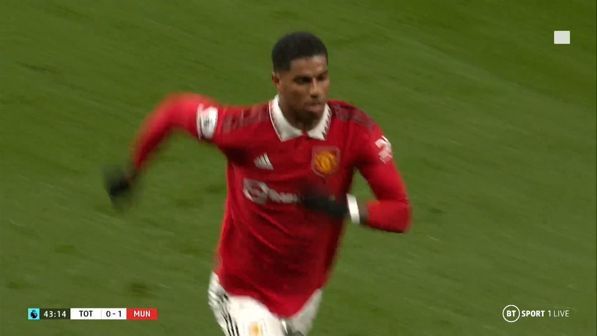 Emphatic finish from Marcus Rashford😐👈 Man United at the double 👏