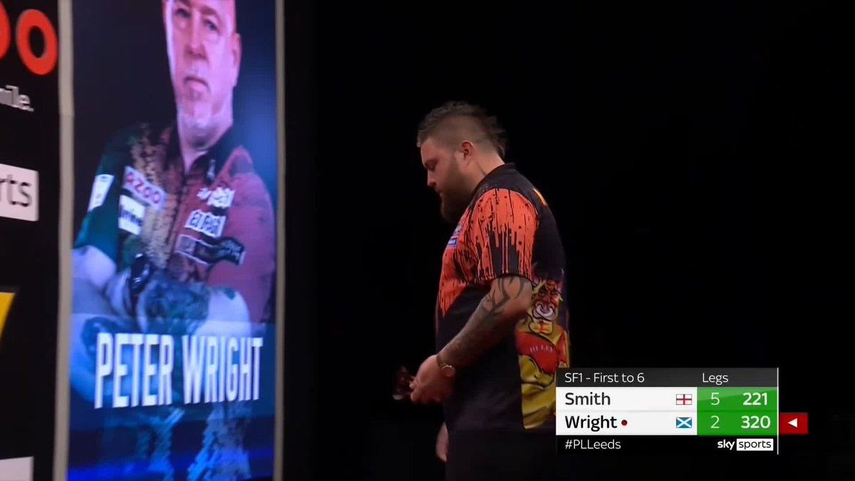 STUNNING 164 FROM SMITH!! 🤯 That's how you seal a victory! Incredible 164 checkout from Michael Smith to seal a 6-2 win over Peter Wright and reach the final in Leeds! | #PLDarts SF