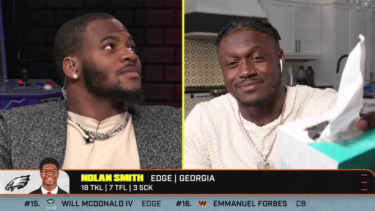 “He needs some tissues. … He’s ready to go home.” Micah Parsons was going THROUGH IT after watching the Eagles take UGA’s Nolan Smith 🤣