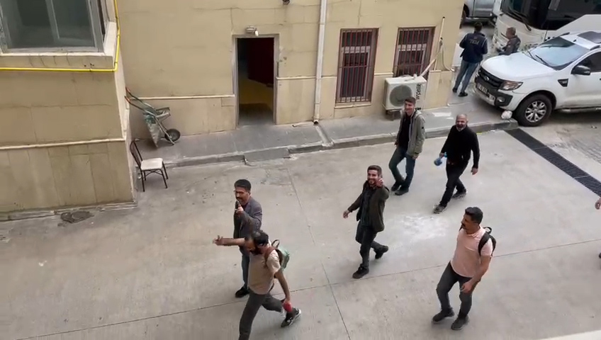 Muhabirimiz Ahmet Kanbal Diyarbakır Adliyesine getirildi.