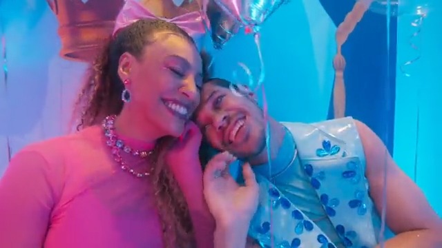Completamente apaixonada pelo clipe novo do Lui Lorenzo ๐ค๐ โTodo Seuโ chegou pra abrilhantar ainda mais o repertรณrio do astro de #VaiNaFรฉ e a mรบsica jรก estรก disponรญvel nas principais plataformas digitais! Jรก deixei no repeat aqui, e vocรชs? ๐ถ