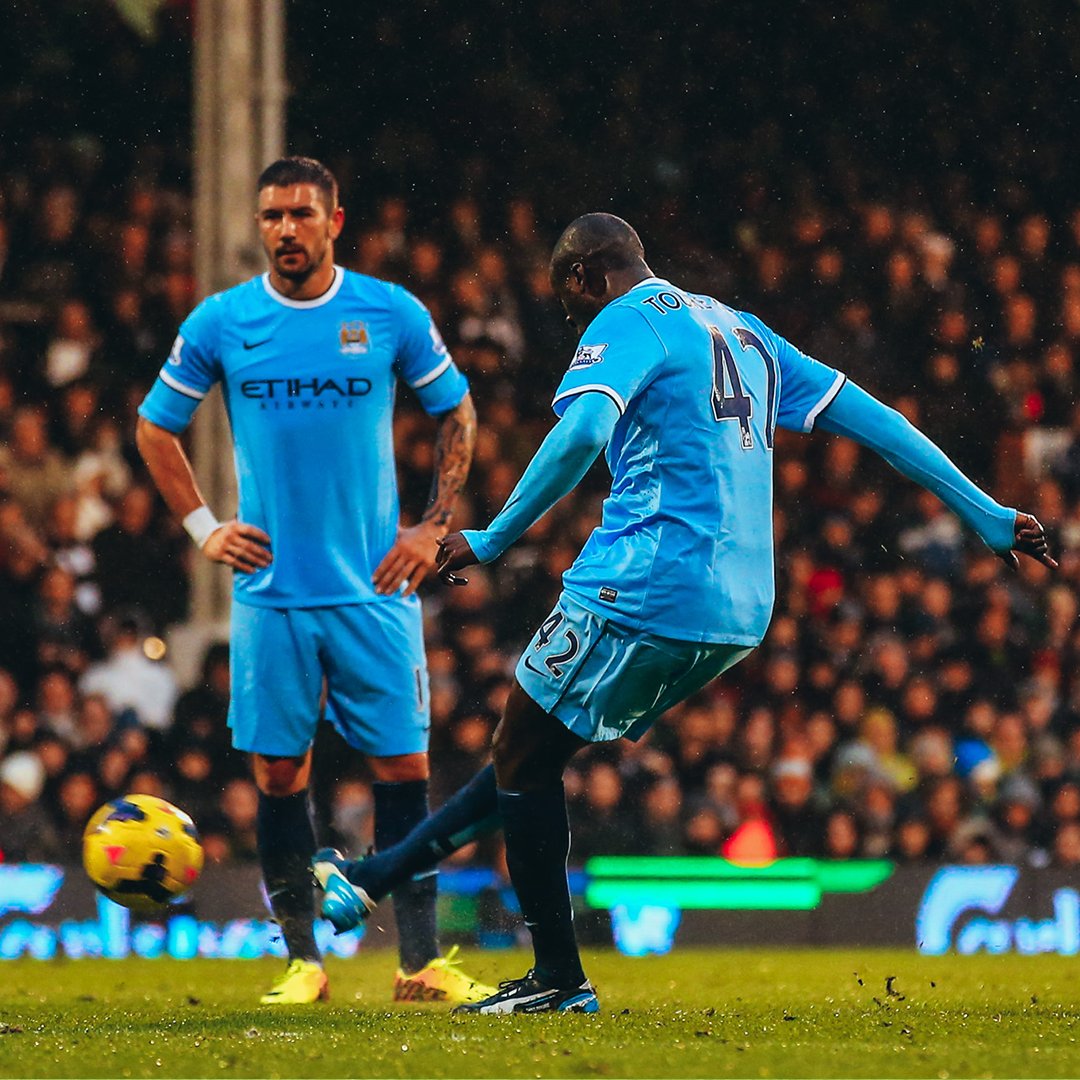 Throw🔙 to Yaya Touré's phenomenal free-kick against Fulham! 🎯