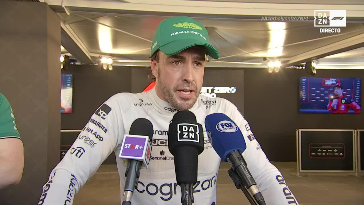 🗣️ Fernando Alonso, muy enfadado 😡 "Vamos a ver si podemos ser quintos. La verdad es que Carlos Sainz me llevó contra el muro, ha sido sorprendente" #AzerbaiyanDAZNF1 🇦🇿