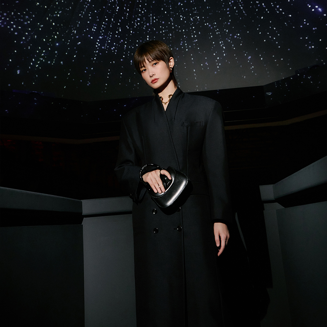 Global Brand Ambassador #ChrisLee is captured within the kaleidoscopic son-et-lumière experience of Duomo in #GucciCosmos. Discover more Courtesy of Opera di Santa Maria del Fiore.