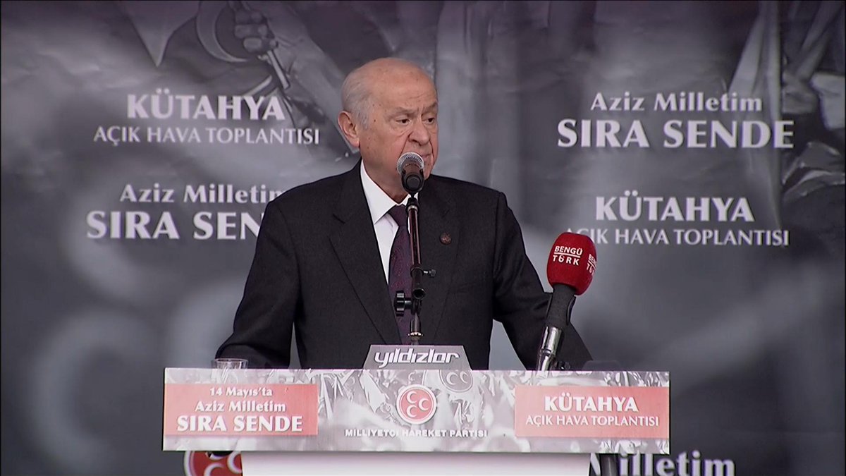 PKK, Kılıçdaroğlu’nun dibindedir. FETÖ, Kılıçdaroğlu’nun bir adım gerisindedir. Türkiye düşmanları, Kılıçdaroğlu’nun amigoluğuna soyunmuşlardır. 29.04.2023 -📍 Kütahya