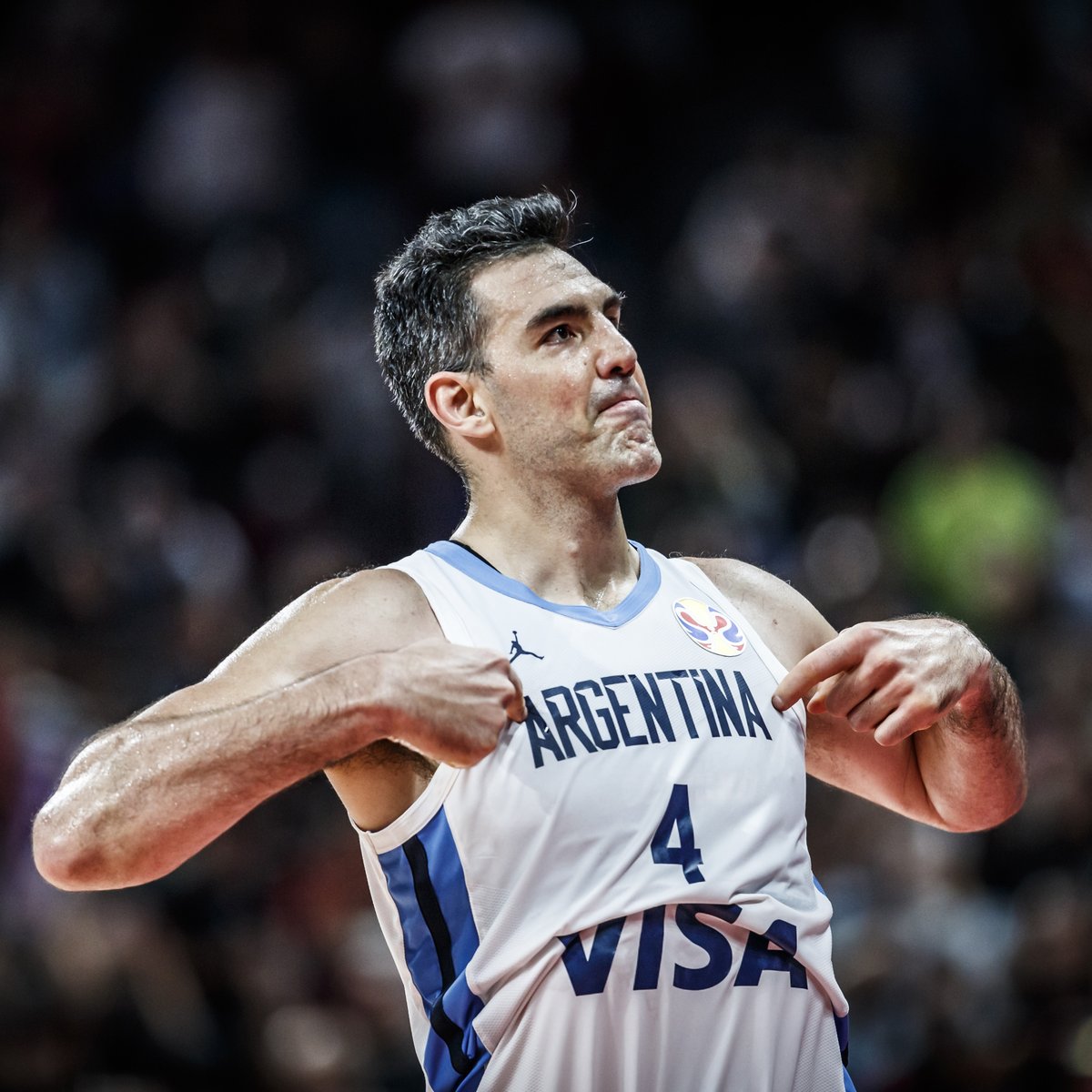 ¿Cómo le vas a meter 28 puntos a Francia en una semifinal del mundo con 39 años? Feliz cumpleaños, Luis Alberto Scola 🇦🇷4⃣