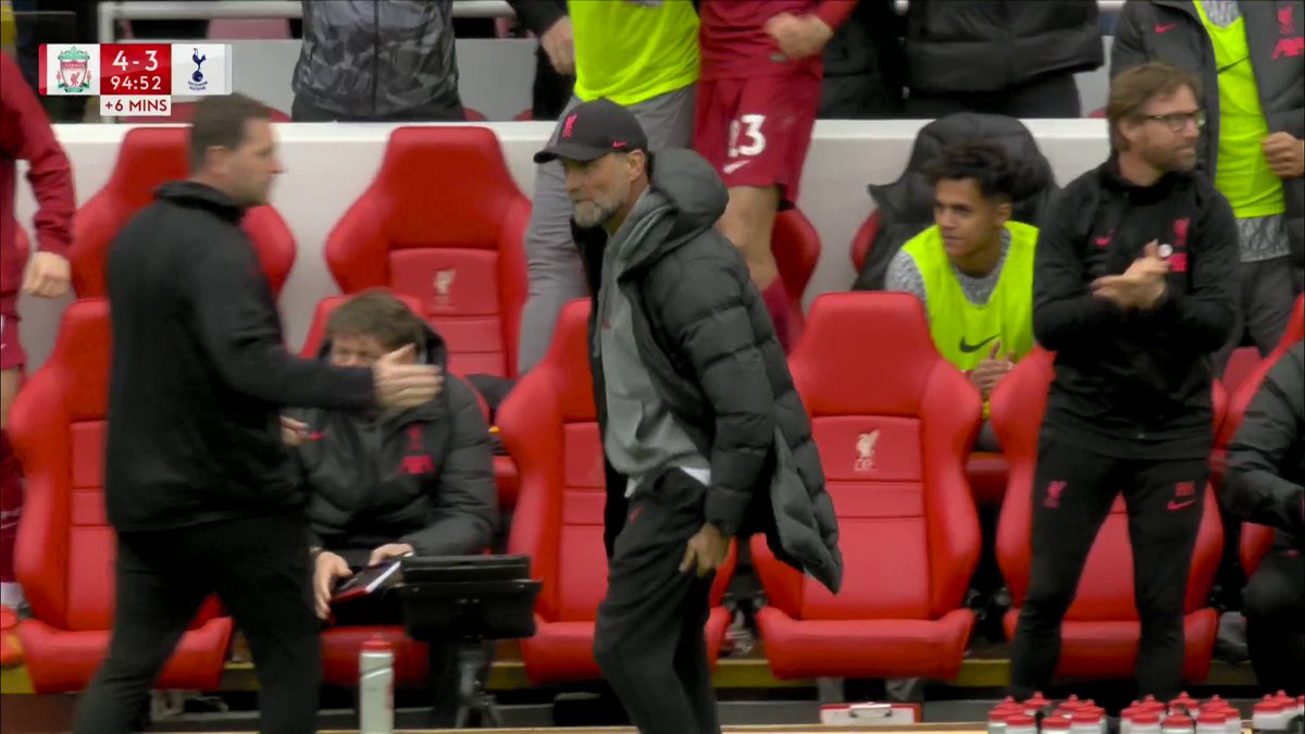 Jurgen Klopp sprints to the fourth official in the midst of the Liverpool celebrations — then appears to pull his hamstring... #LFC | #LIVTOT 🎬 Football Daily