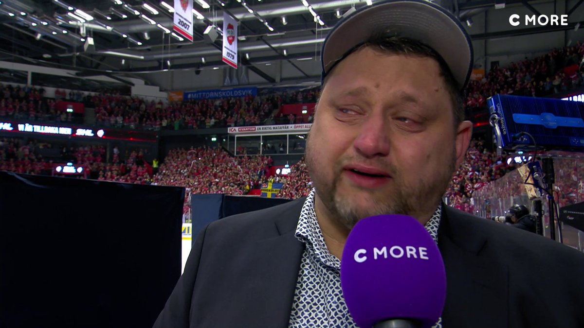 Modos tränare Mattias Karlin i tårar efter säkrat SHL-kontrakt 🥺