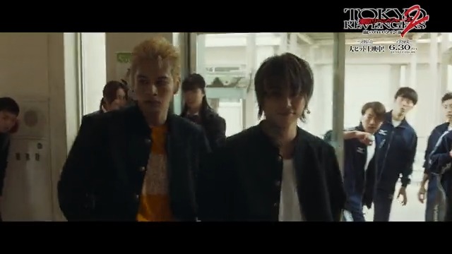 🎬『#東京リベンジャーズ2 血のハロウィン編 -運命-』 公開から10日間で... 🔥観客動員数87万人 🔥興行収入11億円突破！ ||◤大ヒット御礼記念！◢|| 映画公式TikTokで250万回再生！ タケミチ×一虎の本編映像特別解禁‼️ まだまだ"東リベ2”の勢いは止まらない🏍️💨 #北村匠海 #村上虹郎