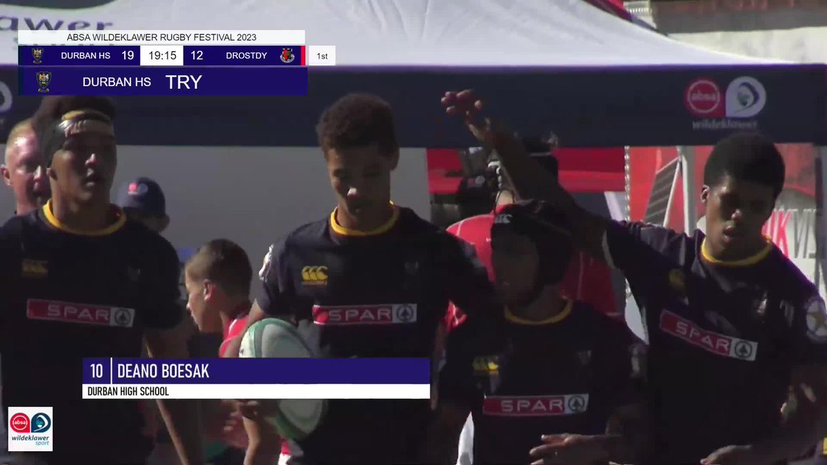 Deano Boesak from DHS literally used every single skill move that exists in rugby to score this ridiculous try 🙆♂️