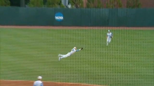 Hello #SCTop10, we're back again! 🤯 Jackson Van De Brake with the Superman catch! 📺