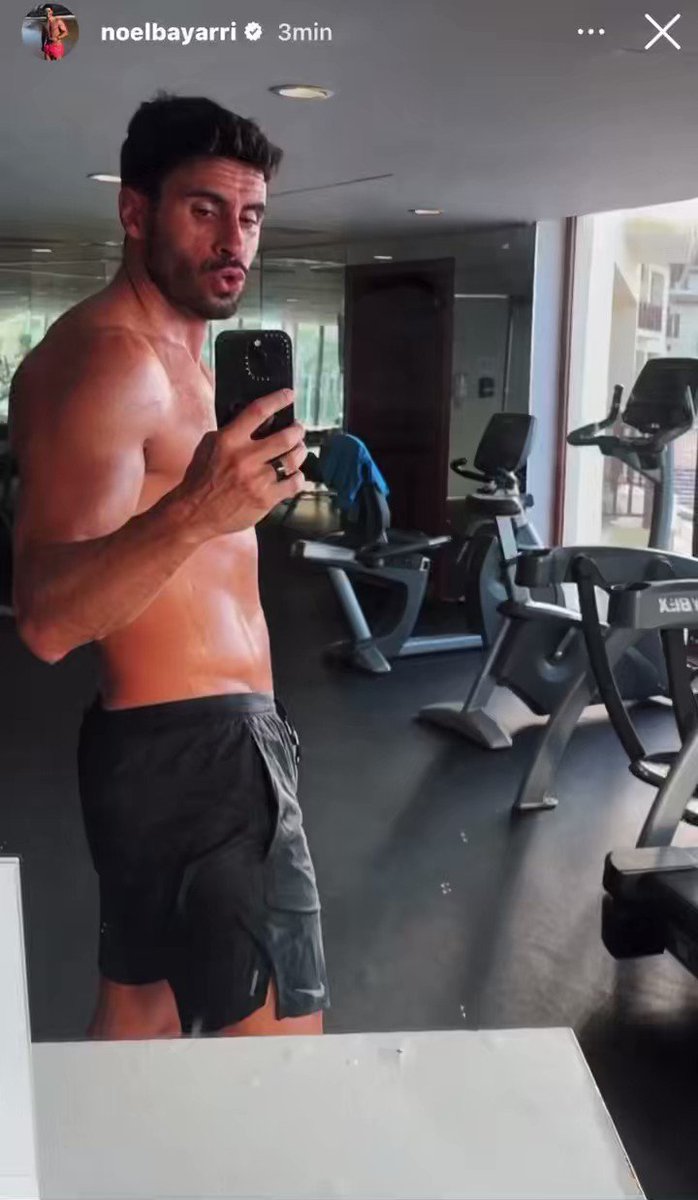 NOEL BAYARRI lo vuelve a hacer 🙈#pack #tiktoker #influencer #paquete #famoso