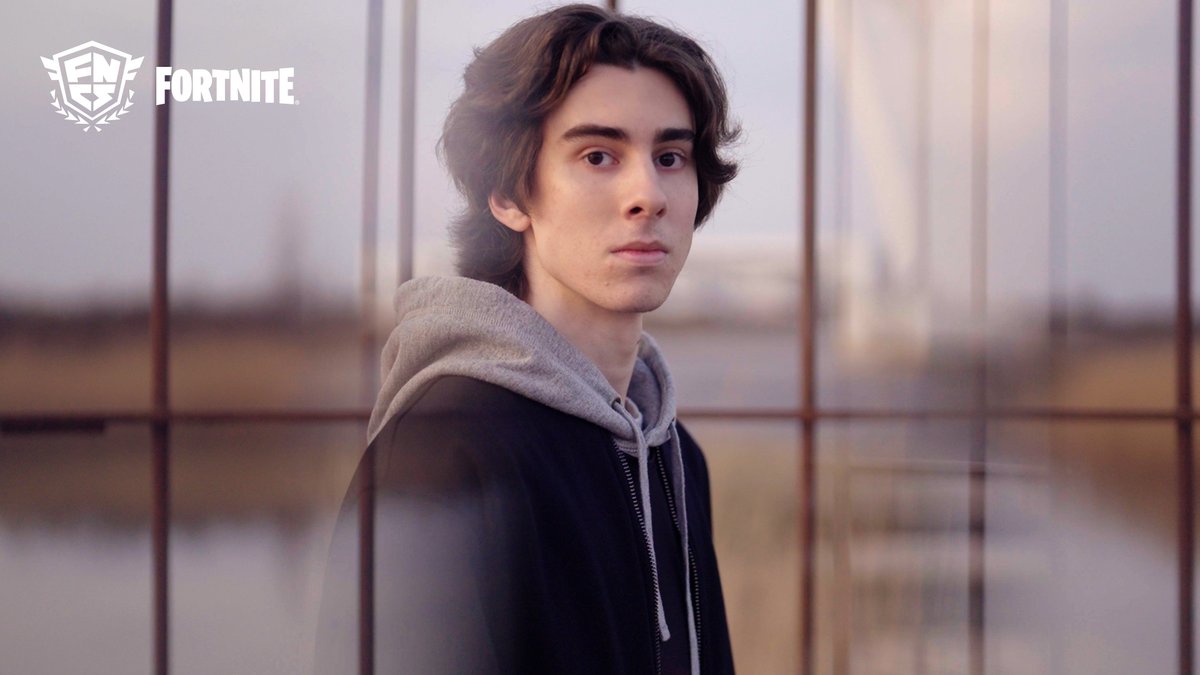 "Even if I do bad, I can always bounce back from it. If I go into an endgame without the best loot, one refresh can change your game. One elimination or one team wipe." Player Profile | NPEN