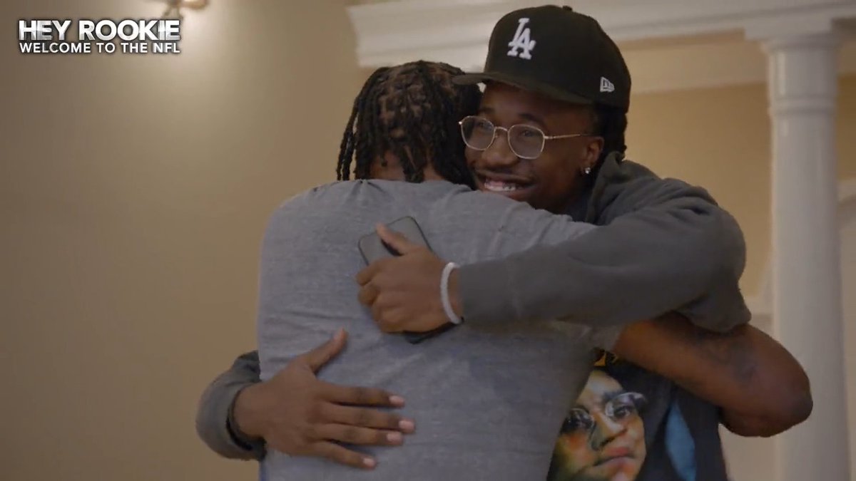 "I knew the area code...I'm coming home." @joeyporterjr's draft moment shows why he was destined to join the @Steelers 💛🖤