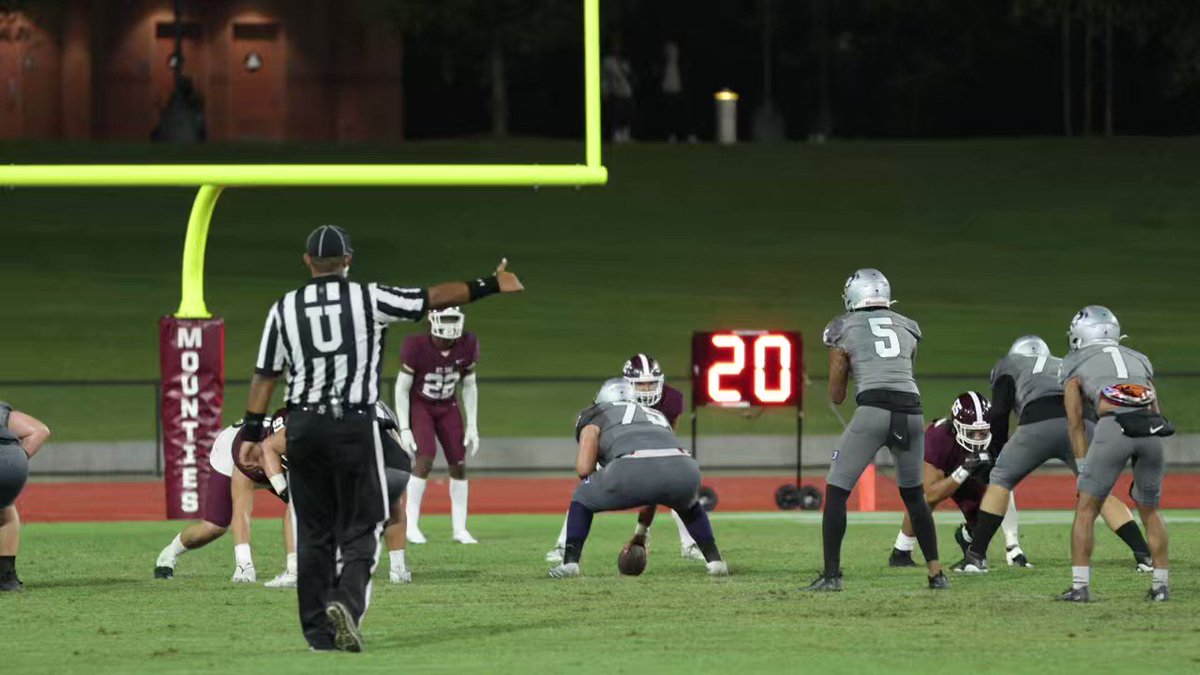“There is no greater feeling than being able to move a man from Point A to Point B against his will.” Recruitment 1000% Open🏆 6'1 205 lbs DB/ATH AA 2023 Spring Grad 1st Team All Conference 45 Tackles 5 INTs 7 PBU 8 TFLs