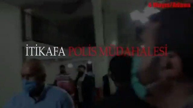 Cami Baskınını Unutturmayacağız! Furkan Hareketi mensupları, 2 yıl önce Ramazan ayında itikafta iken birçok şehirde gece yarısı eş zamanlı baskınla camilerden gözaltına alınmışlardı. Cami Basan Zalimleri Allah'a Havale Ediyoruz! #Unutturmayacağız