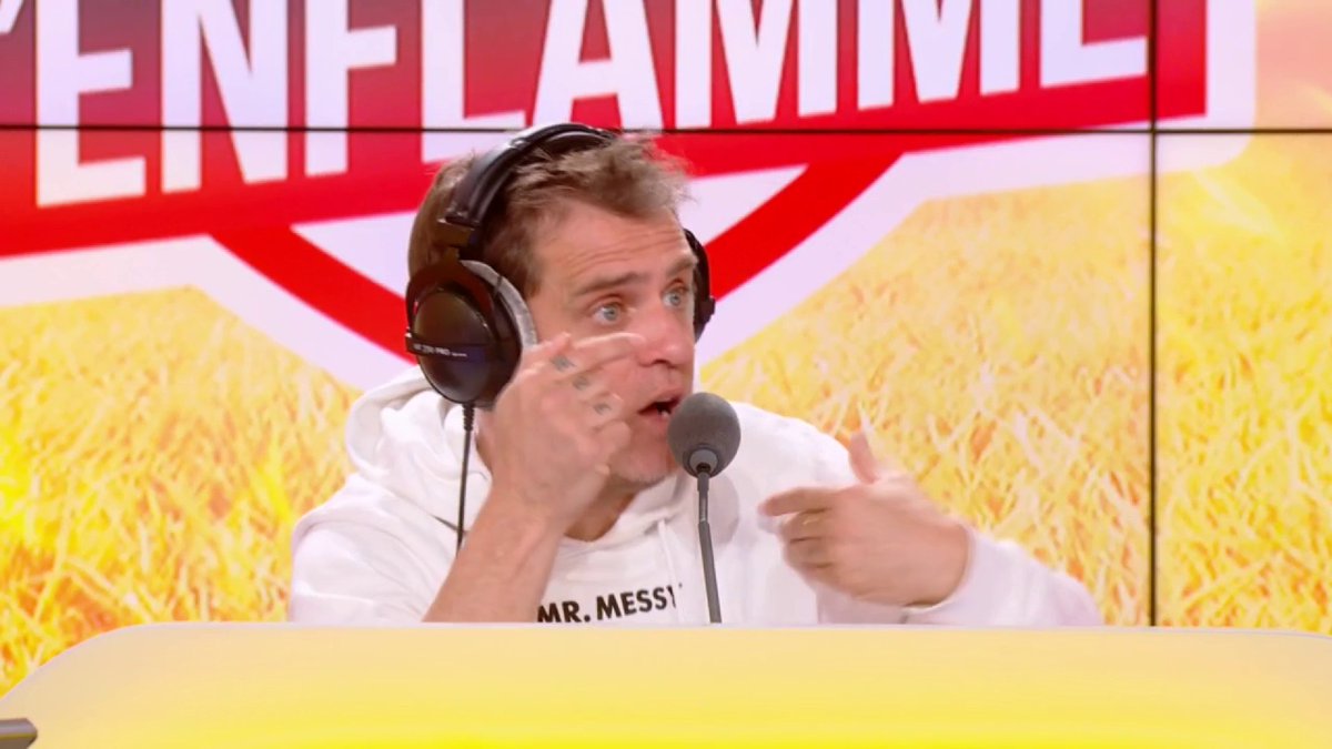 🔴🔵 Jérôme Rothen raconte son accrochage avec un joueur du PSG : "Ce joueur qui est là depuis pas mal d'années me dit que c'est lui qui a marqué l'histoire du PSG parce qu'avant il n'y avait quasiment rien. Mais comment tu peux me dire ça à moi ?"