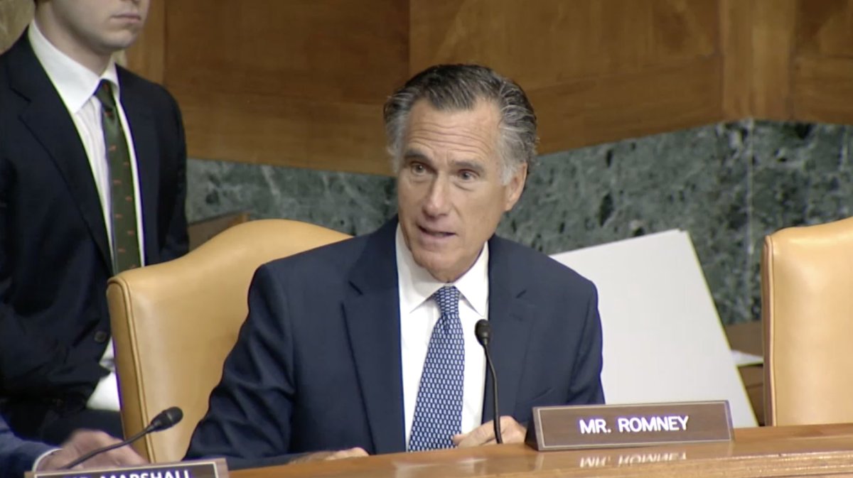 The American people expect us to work on a bipartisan basis to address the challenges our country faces. Instead of constantly posturing and blaming the other party, we need to come together to tackle our growing debt crisis.