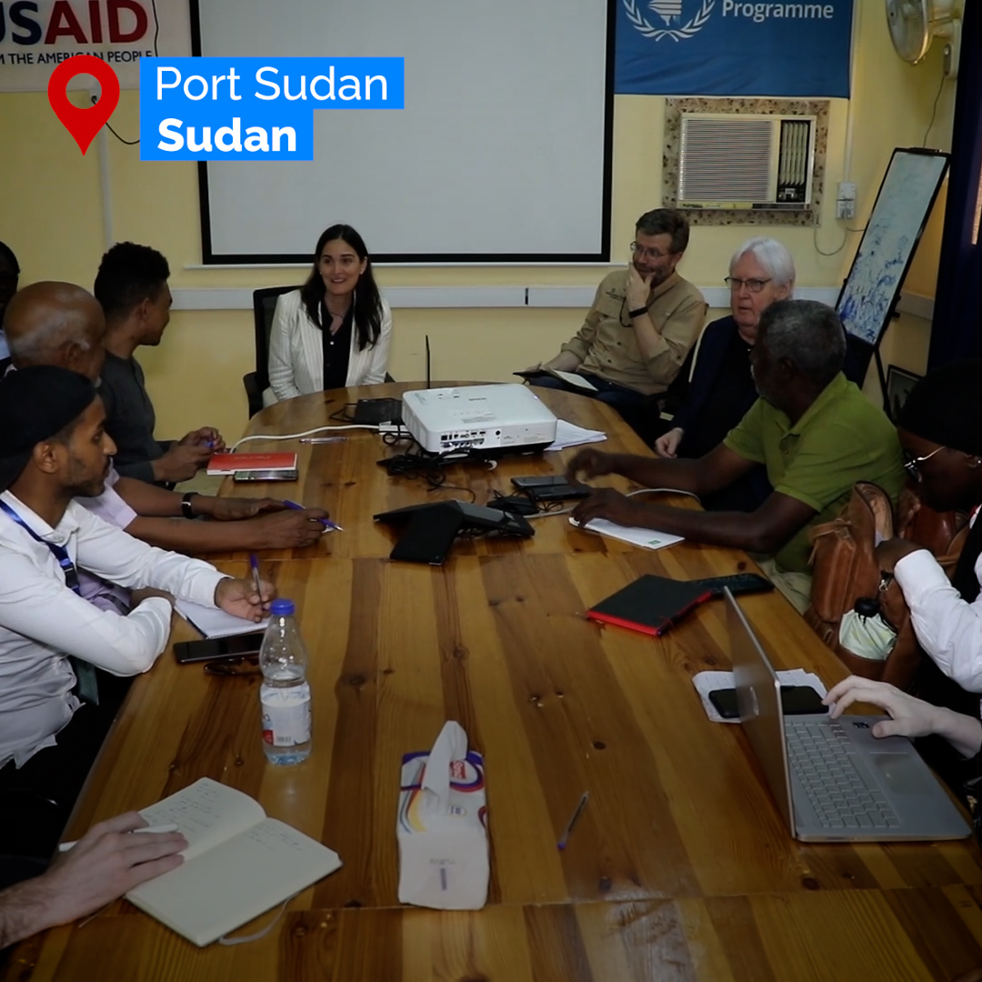 In Port #Sudan, I met the humanitarian community, including Sudanese NGOs, and civil society. These are two things they all said to me are necessary and I'm convinced both are possible: