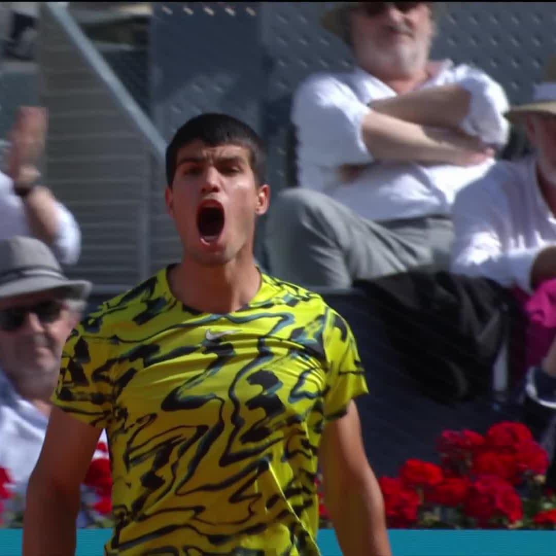 Welcome to the Roaring 20s 🥳 Defending champion Carlos Alcaraz defeats Coric 6-4 6-3 to return to the Madrid final! #MMOpen