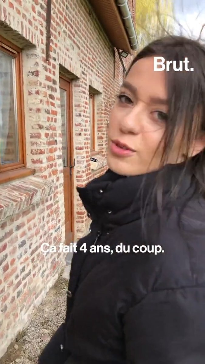 Ces étudiants ont choisi de vivre à la ferme plutôt que de louer des appartements petits et chers. Pour Shana, c'est une bouffée d'oxygène. Et pour Henri qui les accueille, c'est un complément à sa retraite d'agriculteur. Bienvenue dans ce logement étudiant pas comme les autres.